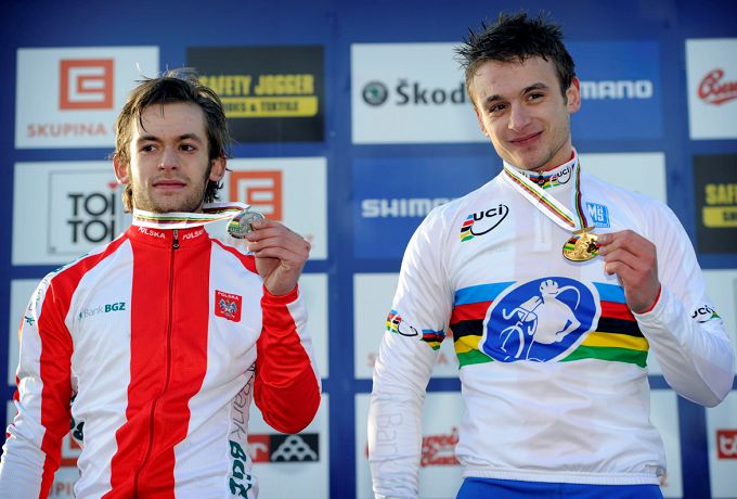 Kacper e Pawel Szczepaniak sul podio del Mondiale U23 di Tabor © Bettiniphoto