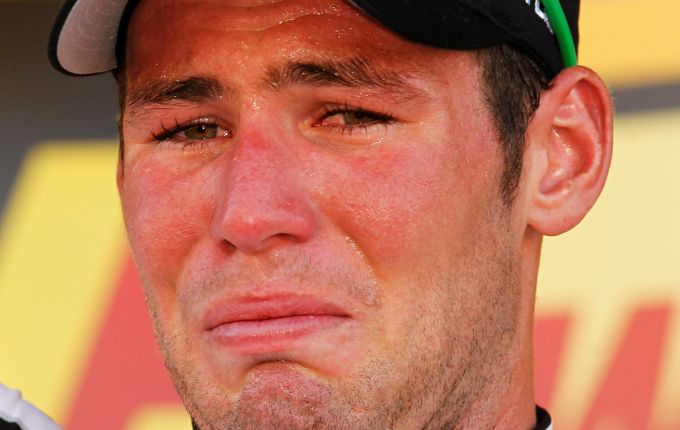 Le lacrime di Mark Cavendish sul podio di Montargis © Bettiniphoto