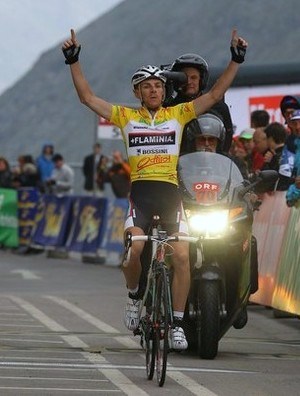 Riccò vince in maglia gialla sul Großglockner - Foto Daylife.com © Reuters
