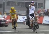 Schleck esulta, Contador non sprinta sul Tourmalet © Bettiniphoto