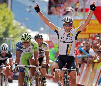 Michael Albasini batte Eros Capecchi a Ponferrada nella 13a tappa della Vuelta © Bettiniphoto
