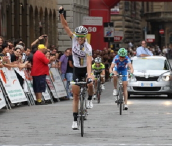 Charlotte Becker, vincitrice a Firenze dell'ultima tappa del Giro di Toscana © www.michelafanini.com