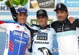 Nuyens tra Chavanel e Cancellara: il podio del Giro delle Fiandre 2011 © Bettiniphoto