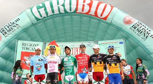 Il podio del GiroBio con tutte le maglie - Foto da Girobio.com