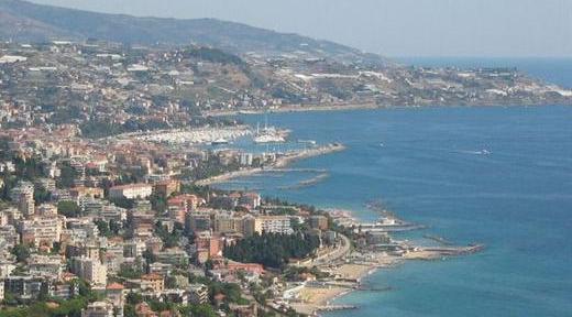 La Riviera di Sanremo vista dall'alto - Foto Agriturismo.agraria.org