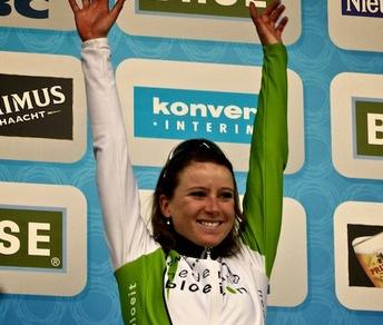 Annemiek Van Vleuten sul podio della Ronde Van Vlaanderen © Rvv.be