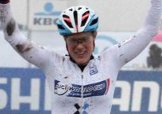 Katie Compton, sempre più leader di Coppa del Mondo, vince in solitaria a Koksijde © Thomas van Bracht