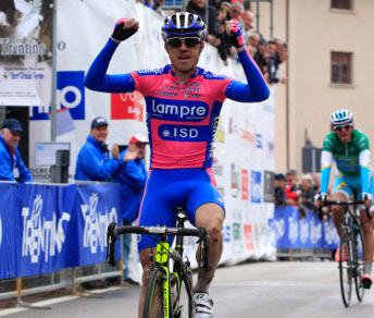 Damiano Cunego vince la seconda tappa del Giro del Trentino © Bettiniphoto