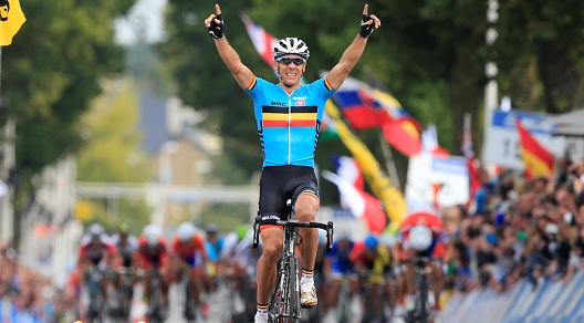 Philippe Gilbert si laurea Campione del Mondo 2012 a Valkenburg © Bettiniphoto