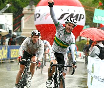 Sotto la pioggia l'australiano Jay McCarthy ha conquistato la quarta del Toscana-Terra di Ciclismo - Foto Ufficio stampa della corsa © Scanferla