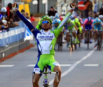 Per Moreno Moser prima vittoria da professionista al Trofeo Laigueglia © Bettiniphoto