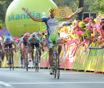 Moreno Moser con un allungo mostruoso vince la prima tappa sul traguardo di Jelenia Góra © tourdepologne.pl
