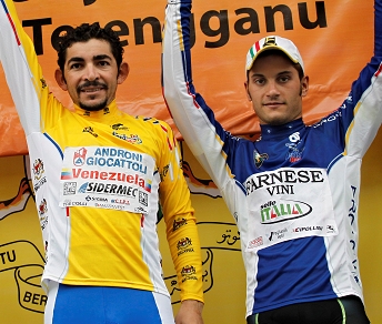 José Serpa, vincitore del Tour de Langkawi 2012, Andrea Guardini, plurivittorioso di tappe © Bettiniphoto