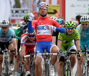 Seconda vittoria di fila per Nacer Bouhanni al Tour of Beijing © Tourofbeijing.net