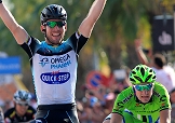 Mark Cavendish vince a Margherita di Savoia, Elia Viviani di nuovo battuto © Bettiniphoto
