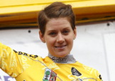 Emma Johansson consolida la maglia gialla dopo aver dominato la cronometro di Orduña © CJ Farquharson