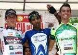 Il podio della Freccia dei Vini con Merhawi Kudus tra Gianfranco Zilioli e Giacomo Gallio © pedaletricolore.it