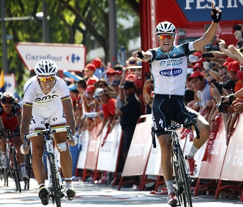 Vittoria di prestigio per Zdenek Stybar su Philippe Gilbert alla Vuelta a España © Bettiniphoto