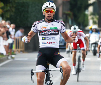 Quinta vittoria stagionale per Davide Villella al Trofeo Marco Rusconi © Rodella