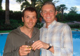 Ivan Basso e Oleg Tinkov brindano al nuovo sodalizio © Twitter