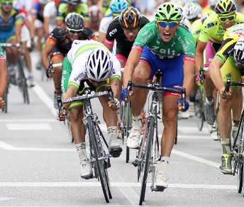 Daniele Cavasin batte Caleb Ewan al Giro dei Tre Ponti © Rodella
