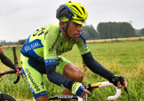 Alberto Contador arranca nelle retrovie sul pavé © Bettiniphoto