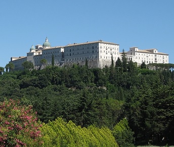 La sesta tappa si concluderà in salita a Montecassino © Wikipedia