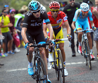 Verso La Camperona Froome accelera, Contador boccheggia, Aru desiste © Bettiniphoto