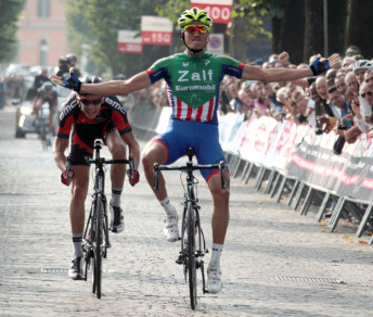Gianni Moscon batte Dylan Teuns al Piccolo Giro di Lombardia © Ufficio stampa Zalf Euromobil Désirée Fior