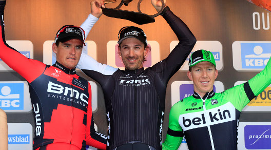 Il podio del Giro delle Fiandre con Cancellara tra Van Avermaet e Vanmarcke @ Bettiniphoto