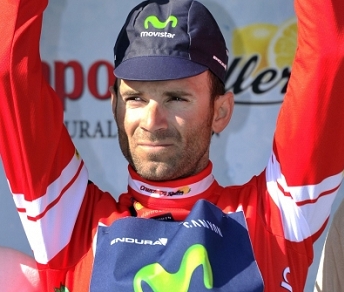 Alejandro Valverde sul palco delle premiazioni alla Vuelta a Andalucía © Ufficio stampa Movistar