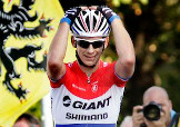 Lars Van der Haar vince in solitaria al Cauberg Cross © teamgiantshimano.com