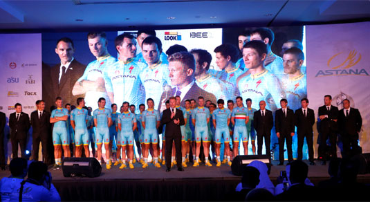 Alexandre Vinokourov e l'Astana © Bettiniphoto