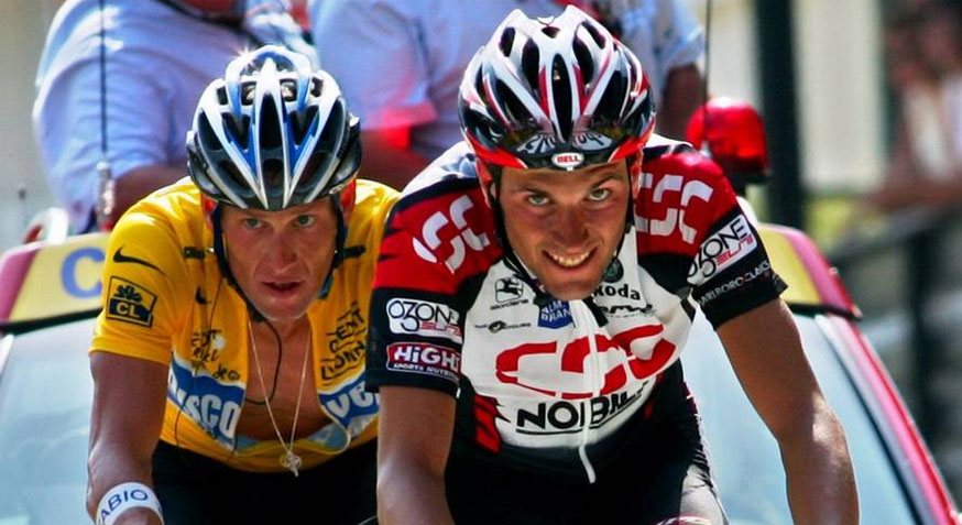 Ivan Basso con Lance Armstrong sulle salite del Tour de France © Ekstrabladet.dk