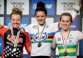 Il podio della crono iridata delle juniores con Chloe Dygert tra Emma White e Anna-Leeza Hull © Bettiniphoto