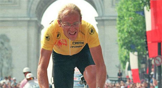 Laurent Fignon negli ultimi metri della sfortunata crono finale al Tour 1989 © www.independent.co.uk