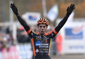 Ancora una vittoria per Wout Van Aert nel Bpost Bank Trofee © Sport.be