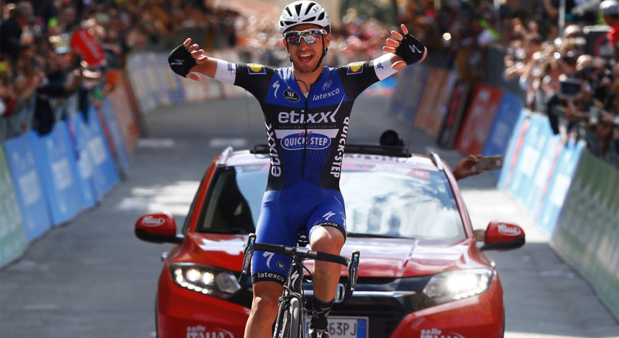 La felicità di Gianluca Brambilla all'arrivo di Arezzo, ottava tappa del Giro d'Italia 2016 @ Bettiniphoto