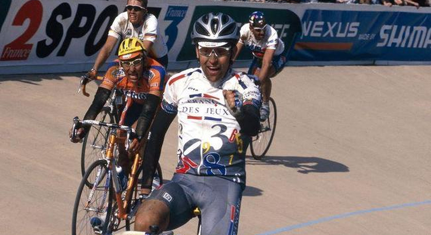 Frédéric Guesdon vince l'edizione 1997 della Parigi-Roubaix