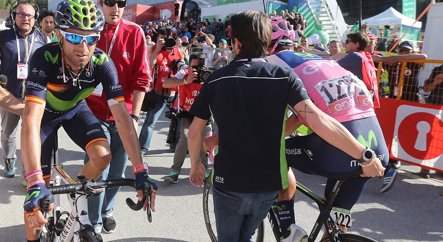 Alejandro Valverde e Andrey Amador al termine della difficile frazione di Corvara © Bettiniphoto