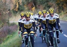 Il Team Lotto NL-Jumbo in allenamento @ Facebook