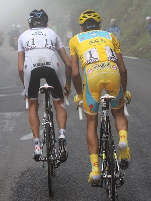 Andy Schleck e Alberto Contador sul Tourmalet - Foto Roberto Bettini
