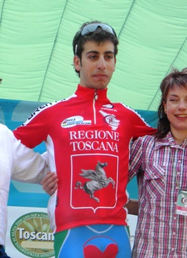 Fabio Aru indossa la maglia rossa di leader della classifica generale © Foto Cicloweb.it
