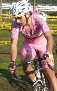 Enrico Franzoi ha difeso la sua maglia rosa © Cicloweb - Vivian Ghianni