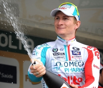 André Greipel stappa dopo il successo © Bettiniphoto