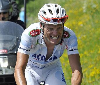 Il ghigno di Di Luca sulla salita di Kitzbühel: un segno che la gamba buona è tornata - Foto Uff. Stampa della corsa © Mario Stiehl