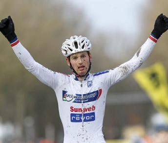 Kevin Pauwels vince anche a Hoogerheide: la Coppa del Mondo è sua © Nieuwsblad.be