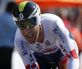 Svein Tuft impegnato nella crono vinta ad Aardoie all'Eneco Tour © sport.be.msn.com/enecotour