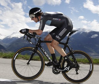 Bradley Wiggins sale verso Crans-Montana, alla conquista del Giro di Romandia © Reuters