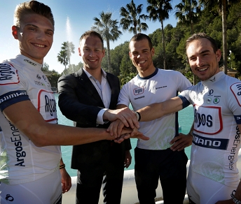 Marcel Kittel, Tom Veelers e John Degenkolb col General Manager della Argos-Shimano Iwan Spekenbrink © Bettiniphoto